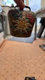 Oude bell met bloem, Antiek en Kunst, Antiek | Keramiek en Aardewerk, Ophalen