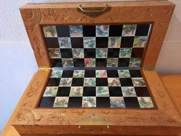 SCHAAKBORD beschikbaar voor biedingen