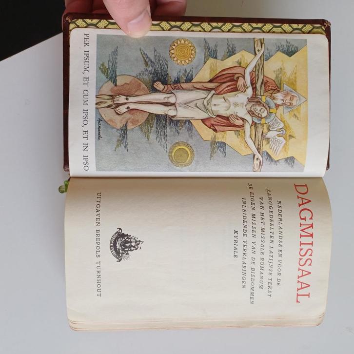 Brepols dagmissaal 1957 goud op snede ill. Anton C.M. Manche, Boeken, Godsdienst en Theologie, Zo goed als nieuw, Christendom | Protestants