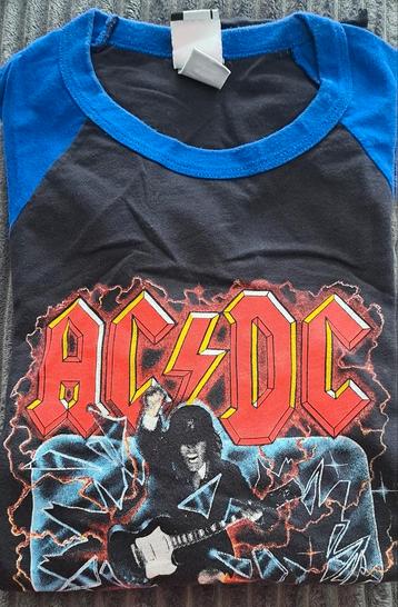 AC/DC - Iron Maiden beschikbaar voor biedingen