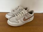 Witte lederen Nike Dunk Low White Pink maat 38, Kleding | Dames, Schoenen, Wit, Nike, Ophalen of Verzenden, Zo goed als nieuw