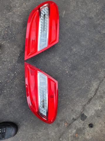 MERCEDES C KLASSE LED ACHTERLICHTEN BJ 2007 TOT 2011 beschikbaar voor biedingen