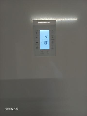 ** Liebherr **Vrijstaande koel-vriescombinatie beschikbaar voor biedingen