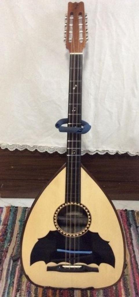 Luth grec exclusif 1983, Musique & Instruments, Instruments à corde | Guitares | Acoustiques, Comme neuf, Autres types, Enlèvement
