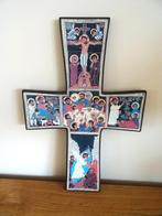 Croix de Pâques. Artisanat Les Clémences. H. 35,5 cm, Enlèvement ou Envoi, Utilisé