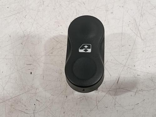 BEDIENINGSPANEEL ELEKTRISCHE RAMEN Duster (HS) (602227), Auto-onderdelen, Dashboard en Schakelaars, Dacia, Gebruikt