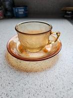 6 tasses brune et sous tasses, Enlèvement