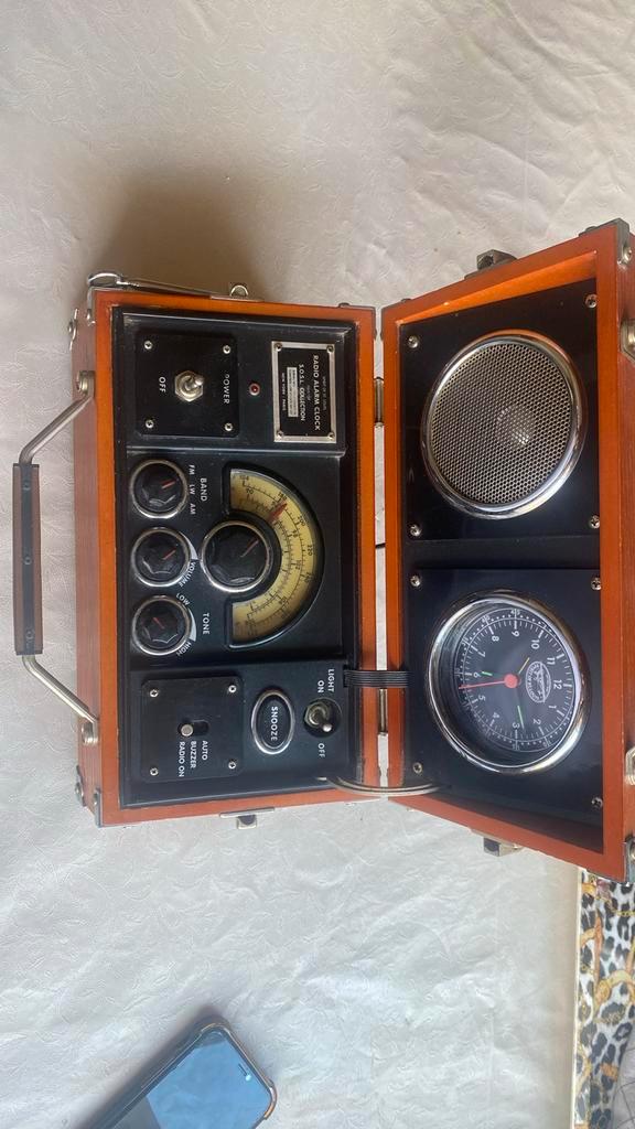 Wekker met radio, Audio, Tv en Foto, Radio's, Zo goed als nieuw, Radio, Ophalen