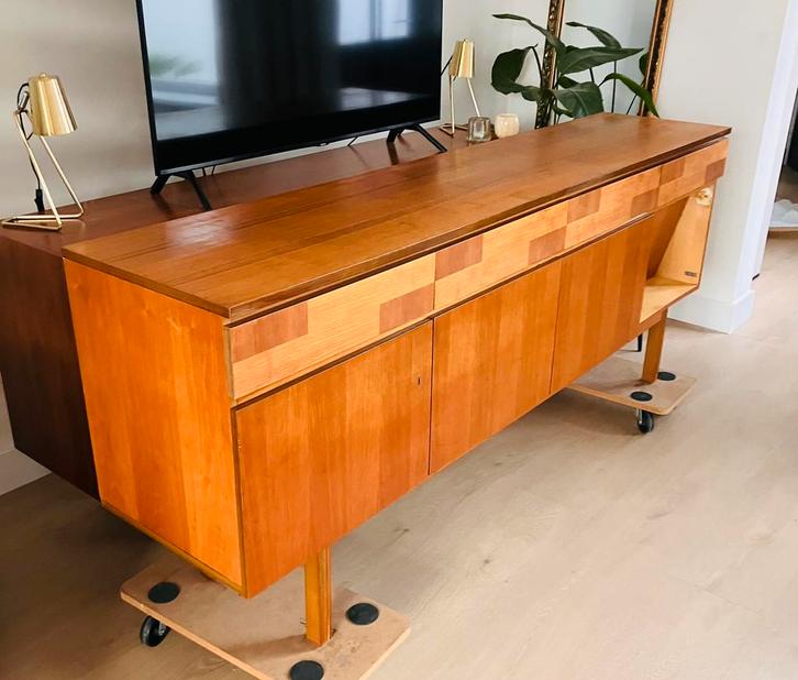 Vintage dressoir / lowboard / tv kast, Huis en Inrichting, Kasten | Dressoirs, Zo goed als nieuw, 200 cm of meer, 25 tot 50 cm