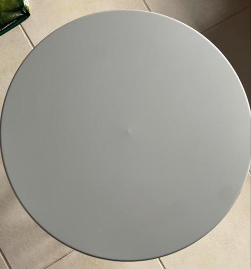 Leuk metalen bijzet tafeltje Gebruikt, Huis en Inrichting, Tafels | Bijzettafels, Gebruikt, Rond, Minder dan 45 cm, Minder dan 55 cm