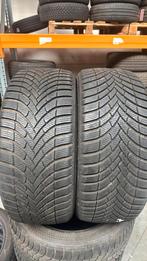 2354518  235/45/18  235/45R18 winter merk Semperit, Ophalen