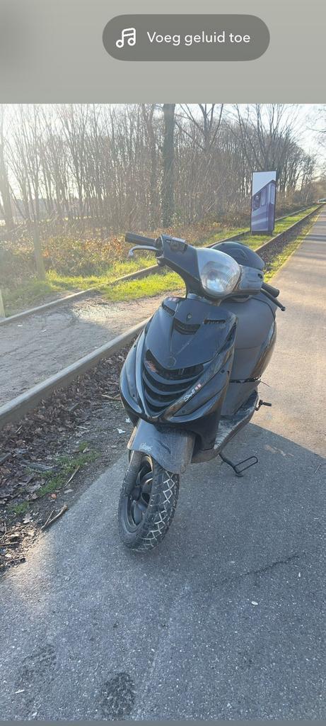 Zip 2 t 70 cc, Fietsen en Brommers, Scooters | Piaggio, Ophalen