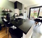 STIJLVOLLE WITTE KEUKEN MET APPARATUUR, Huis en Inrichting, Keuken | Complete keukens, Wit, Hoekkeuken, Graniet of Steen, Ophalen of Verzenden