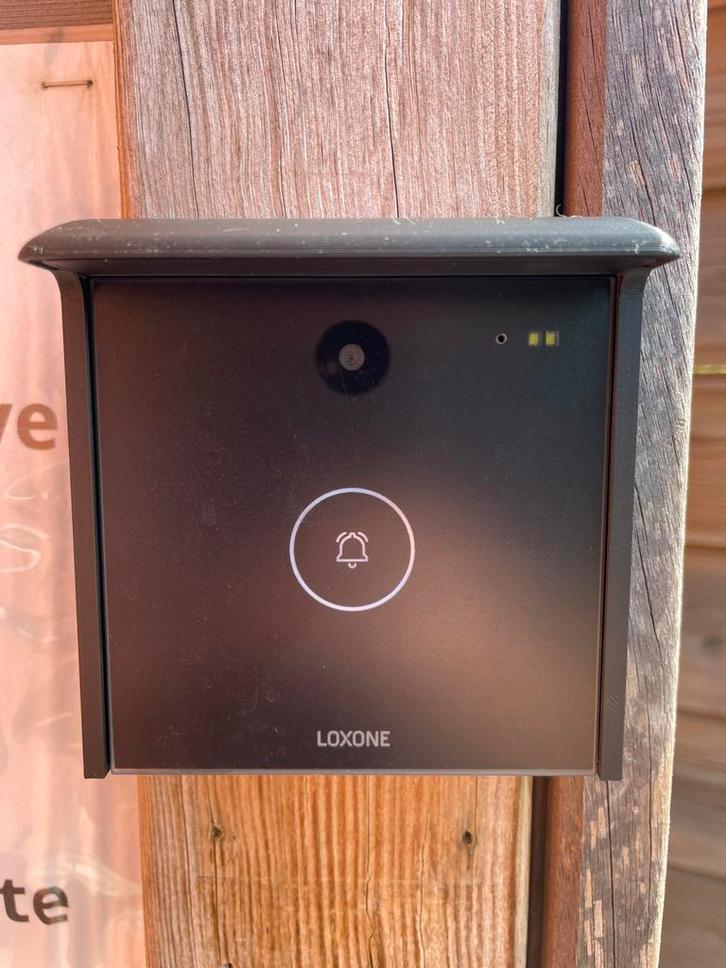 3D printed beschermkap intercom, Doe-het-zelf en Bouw, Elektriciteit en Kabels, Zo goed als nieuw, Ophalen