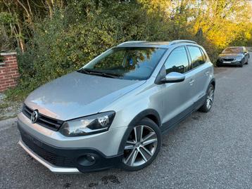 Vw polo cross 1.6 tdi boite auto DSG euro 5 ct feuille rose  disponible aux enchères