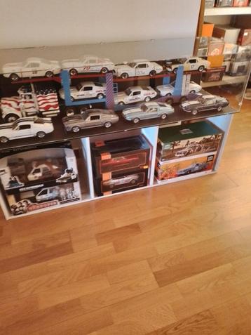 Trekker met autotrailer beschikbaar voor biedingen