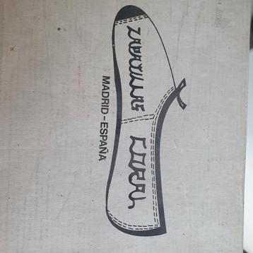 Flamenco schoenen maat 42-43 beschikbaar voor biedingen