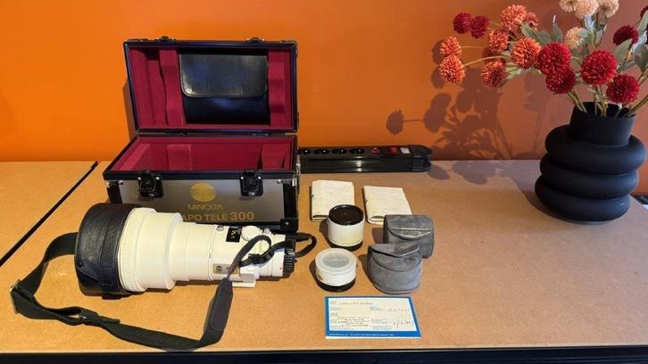Minolta AF APO Tele 300mm F2.8 met 1.4 en 2X  converters, TV, Hi-fi & Vidéo, Photo | Lentilles & Objectifs, Comme neuf, Téléobjectif