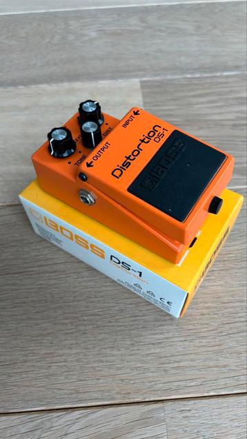 Boss DS-1 Distortion, Musique & Instruments, Envoi, Comme neuf
