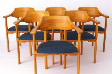 Set van Deense Armstoelen van Ansager Møbler – Jaren 60/80s beschikbaar voor biedingen
