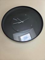 Wandklok Salt & Pepper zwart diameter 60 cm, Huis en Inrichting, Ophalen, Wandklok