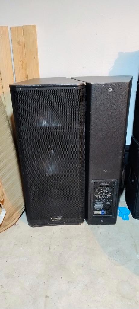 2 qsc KW 153 BAFFES, TV, Hi-fi & Vidéo, Enceintes
