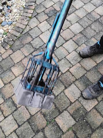 Machine om zaaiblokjes te maken. beschikbaar voor biedingen
