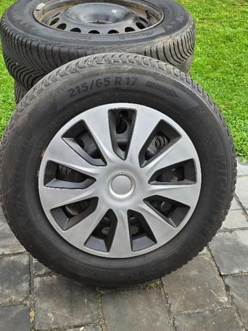 ROUE PNEUS HIVER entraxe 108, Autos : Pièces & Accessoires, Pneus & Jantes, Pneus et Jantes, 17 pouces, Enlèvement, Pneus hiver