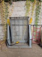 Rolstoel lift, Ophalen