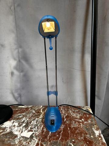 Leeslampje ( in hoogte verstelbaar ) beschikbaar voor biedingen