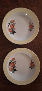 Lot 2 assiettes creuses "Boch", Ophalen of Verzenden