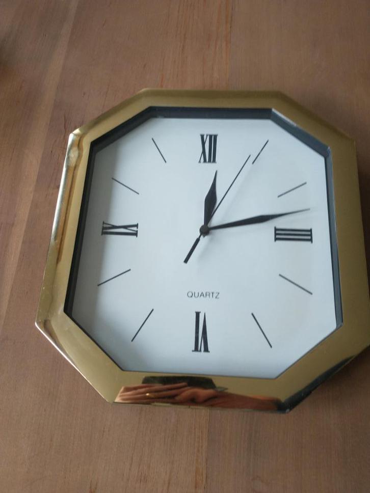 * Wandklok, Huis en Inrichting, Woonaccessoires | Klokken, Gebruikt, Wandklok, Digitaal, Ophalen of Verzenden