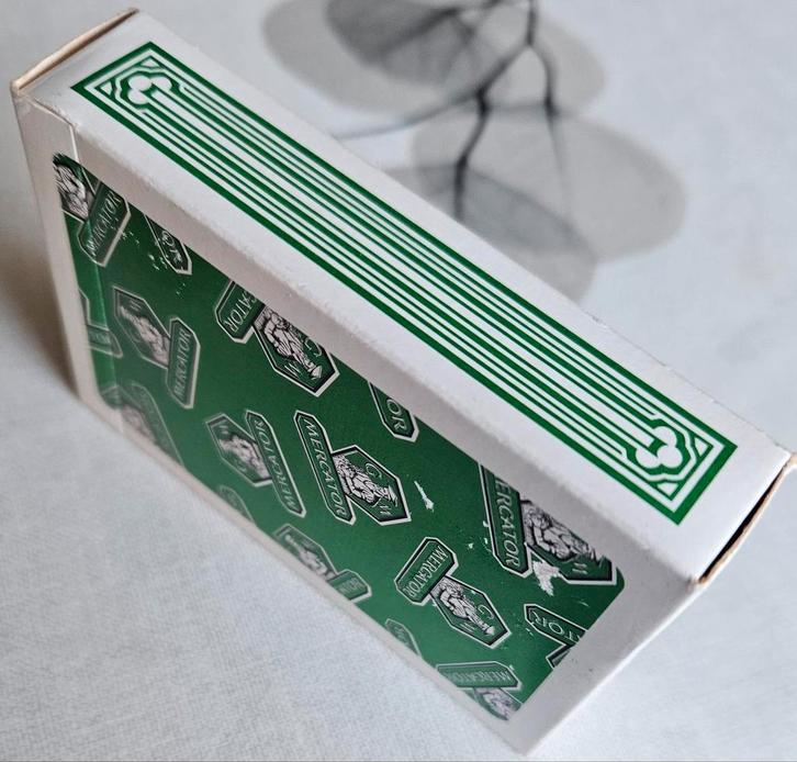 Mercator speelkaarten NIEUW
Het object in de afb, Verzamelen, Speelkaarten, Jokers en Kwartetten, Zo goed als nieuw, Speelkaart(en)