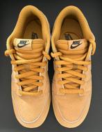 Nike Dunk Low - Maat 43 (maat een beetje groot), Kleding | Heren, Schoenen, Ophalen, Overige kleuren, Nike, Zo goed als nieuw