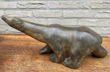ours polaire en bronze, Envoi
