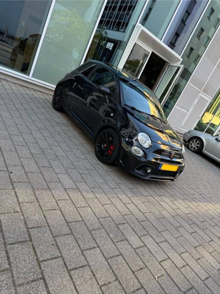 Abarth 595 competizione 70th anniversary full carbon, Auto's, Abarth, Particulier, ABS, Adaptive Cruise Control, Airbags, Android Auto