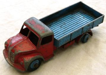 Dinky Toys, 1:43, Farm Produce Wagon, Dodge 30n, 1950-1964. beschikbaar voor biedingen