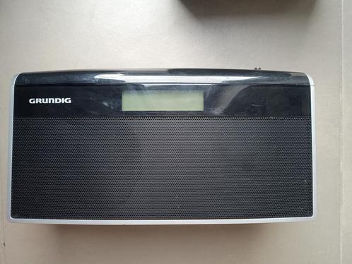 Grundig radio music 81, RDS, TV, Hi-fi & Vidéo, Radios, Utilisé, Radio, Enlèvement ou Envoi