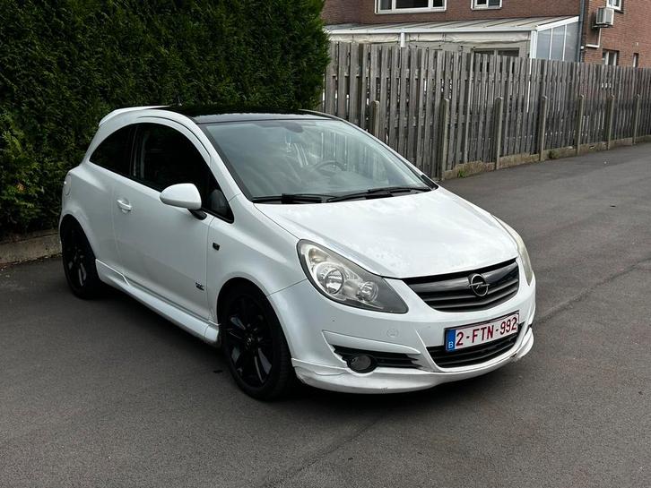 Te Koop: Opel Corsa D 1.4 (101pk) - 3 Deurs Zetelverwarming, Auto's, Opel, Particulier, Corsa, ABS, Airbags, Airconditioning, Bluetooth