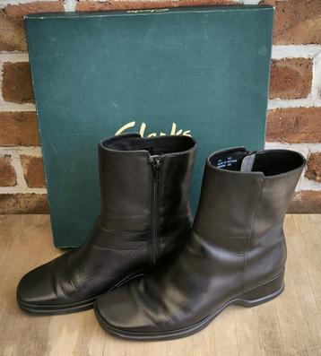 Clarks Dameslaarzen, Zwart, Maat 38 beschikbaar voor biedingen