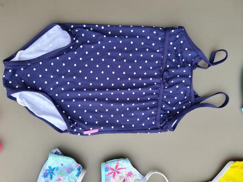 blauwe bikini, zwembroek, badpak met witte stippen, 116, Kinderen en Baby's, Kinderkleding | Maat 116, Zo goed als nieuw, Ophalen of Verzenden