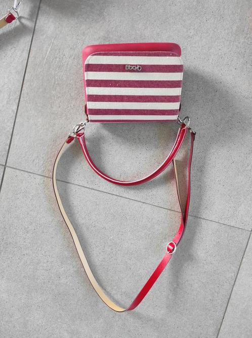 O bag pocket rood, Handtassen en Accessoires, Tassen | Damestassen, Zo goed als nieuw, Rood, Ophalen of Verzenden