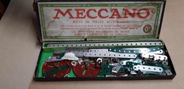 Mecano (jeux anciens = 4 boîtes) beschikbaar voor biedingen