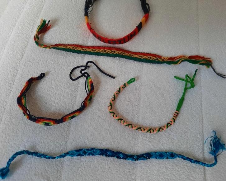 5 armbandjes, Handtassen en Accessoires, Kindersieraden, Zo goed als nieuw, Blauw, Ophalen