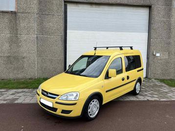 Opel combo tour 1.7Cdti Euro4 Gekeurd met carpass beschikbaar voor biedingen