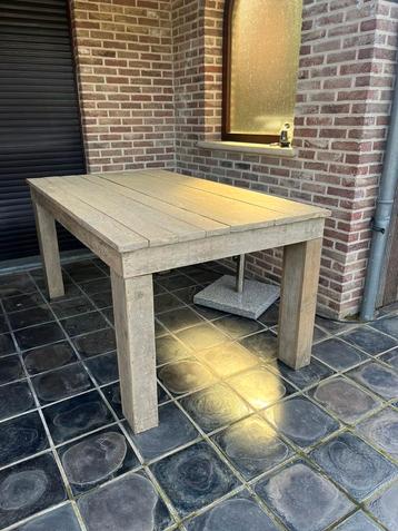 Mooie tafel te koop.