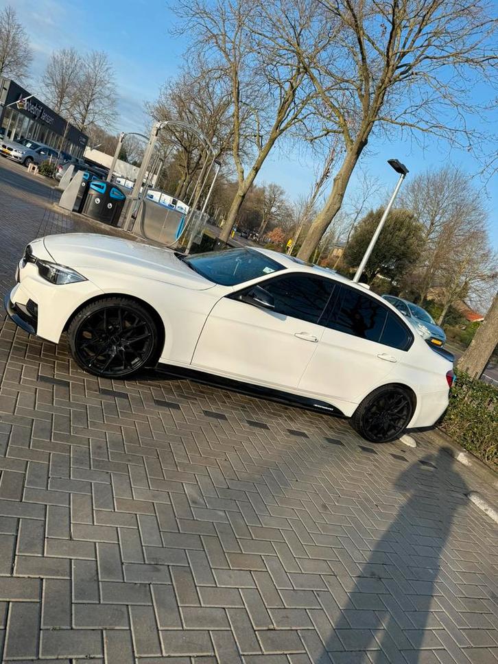 BMW 330i, Auto's, BMW, Particulier, 3 Reeks, ABS, Achteruitrijcamera, Adaptieve lichten, Adaptive Cruise Control, Airbags, Airconditioning