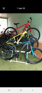 Fietsenrekken 3 stuks in goede staat, Vélos & Vélomoteurs, Accessoires vélo | Porte-vélos, Comme neuf, Enlèvement ou Envoi