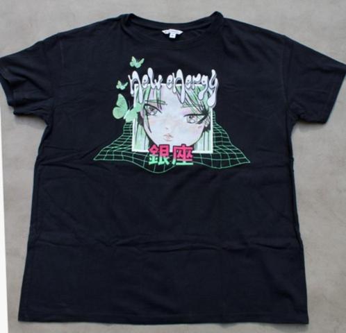 Zwarte anime T-shirt - maat M, Kleding | Dames, T-shirts, Zo goed als nieuw, Maat 38/40 (M), Zwart, Korte mouw, Ophalen of Verzenden