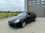 Alfa gulietta / 2011 / 250.000km / start rijd perfect, Auto's, Alfa Romeo, Euro 5, Bedrijf, Diesel, Te koop